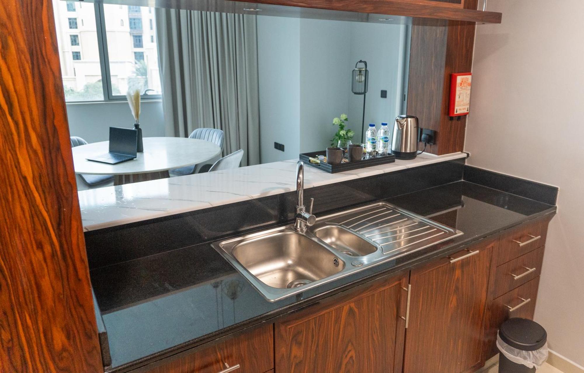 Downtown Oasis, Burj Khalifa Views, Luxury Amenities Apartment Dubai Ngoại thất bức ảnh