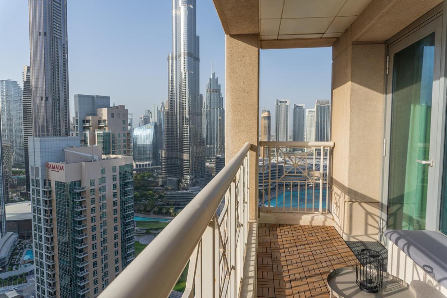 Downtown Oasis, Burj Khalifa Views, Luxury Amenities Apartment Dubai Ngoại thất bức ảnh